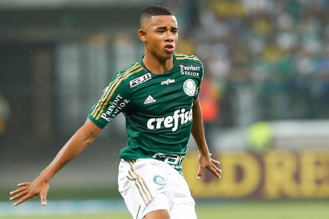 SP - FUTEBOL/CAMPEONATO PAULISTA/PALMEIRAS X BRAGANTINO - ESPORTES - Gabriel Jesus, do Palmeiras, durante a partida contra o Bragantino pelo Campeonato Paulista 2015 no Allianz Parque, zona oeste da capital, neste sábado (07). 07/03/2015 - Foto: MARCELLO ZAMBRANA/AGIF/ESTADÃO CONTEÚDO