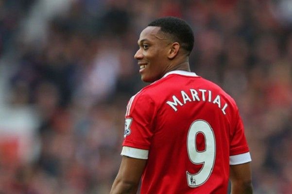 Ova četiri igrača Manchester Uniteda moraju ostati da mi pomognu, izjavio je Martial