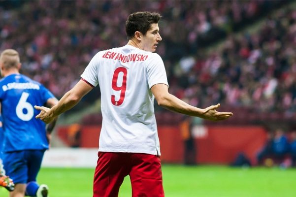 Imam jedno malo iznenađenje za mog kolegu iz Bayerna, upozorio je Lewandowski