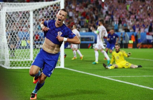 Hrvatska – Španjolska 1:2: Perišić zabio pa dobio crveni, Merino u 89. slomio Poljud