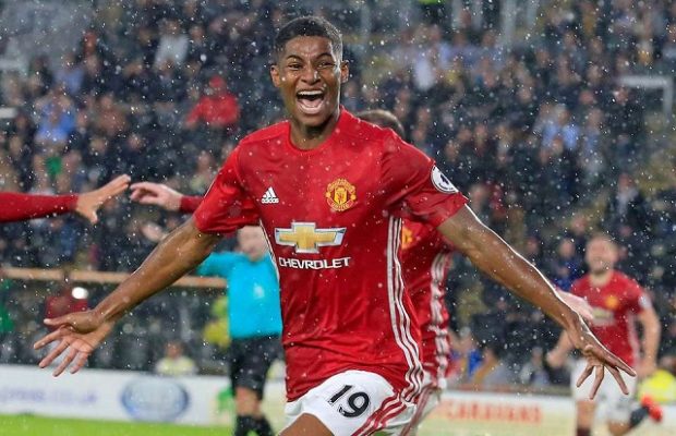 Navijač Uniteda slomio nogu tokom slavlja protiv Hulla