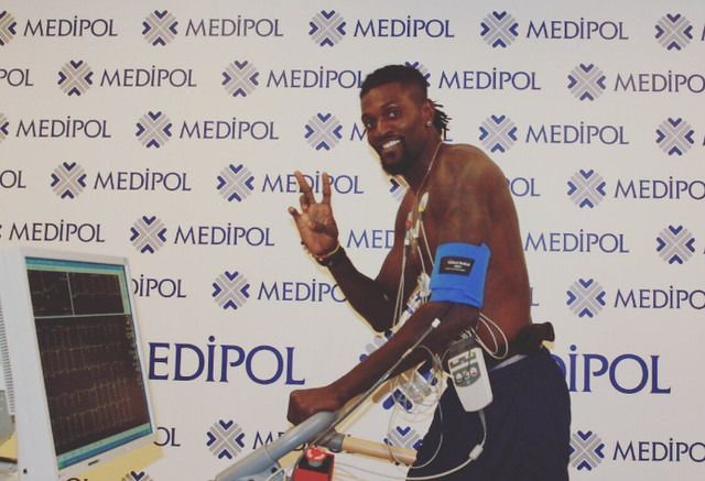 Emmanuel Adebayor potpisao za Istanbul Basaksehir