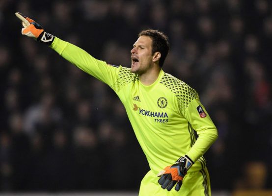 Asmir Begović otkrio koje pravilo u Premier ligi pod hitno mora biti promijenjeno