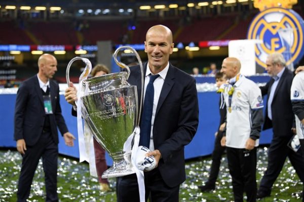 Zinedine Zidane će postati novi izbornik francuske reprezentacije?