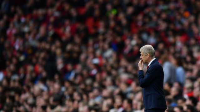Evo na koji način je Arsene Wenger bocnuo rivala!