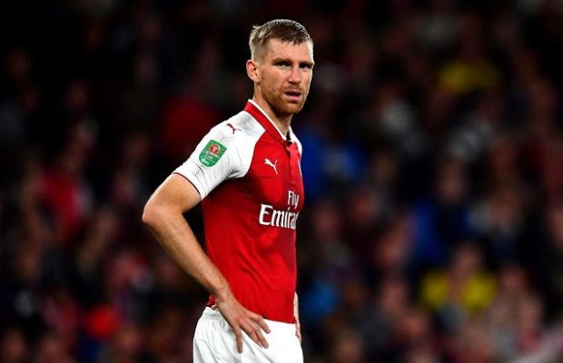 Per Mertesacker otkrio tužan razlog zbog kojeg više voli sjediti na klupi, nego igrati za Arsenal ove sezone