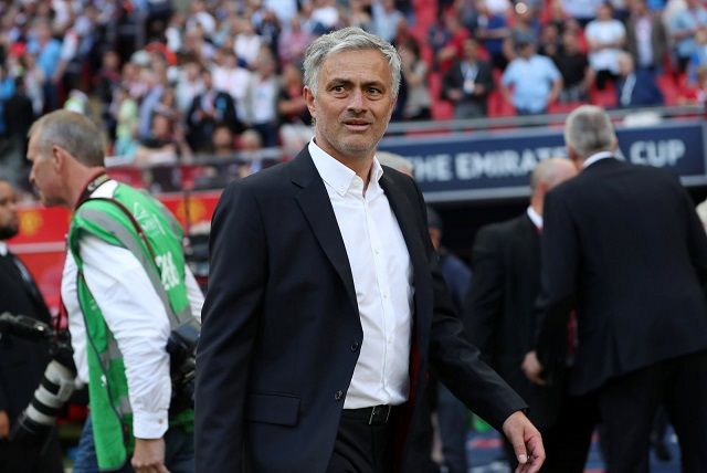 AKO MOURINHO NAPUSTI
