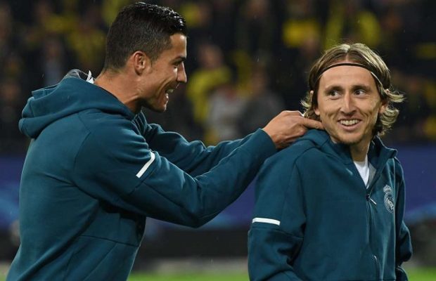 MODRIĆ OTKRIO DETALJE RONALDOVE PORUKE: Evo što je Ronaldo zapravo napisao Modriću nakon osvajanja UEFA-ine nagrade