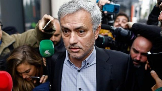 REAL PONUDIO MOURINHU