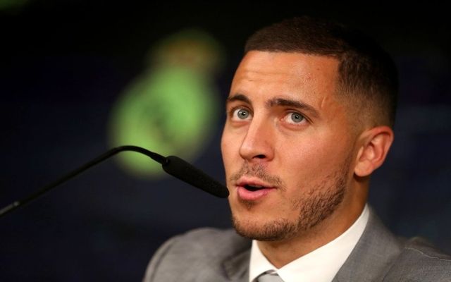 EDEN HAZARD POMAŽE