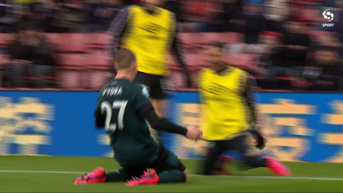Nogometaš Burnleya postigao gol direktno iz kornera!
