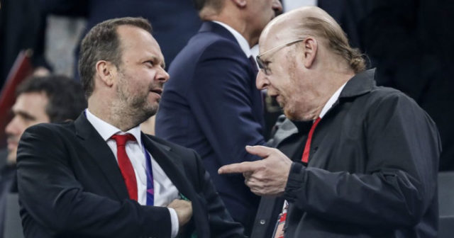 Manchester United dovodi