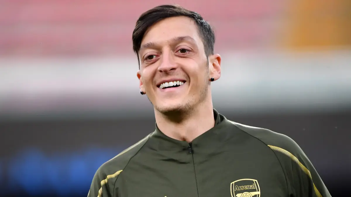 Mesut Ozil: Ponosan sam na svoju karijeru i sve klubove za koje sam igrao, samo jedan nedostaje