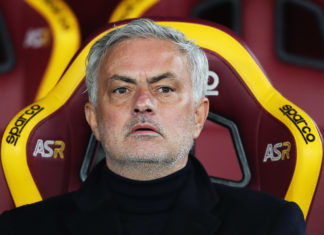 Roma – Real Madrid: Mourinho se vraća na Olimpico, a Gasperini zbija šalu o Realovu novcu José Mourinho na klupi za pričuve tijekom utakmice Rome