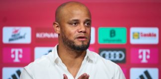 Kompany u bolnici nakon kolapsa na treningu Bayerna: Danks vodi momčad protiv Freiburga Vincent Kompany, trener Bayerna, govori na konferenciji za medije