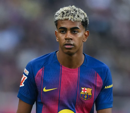 Lamine Yamal vrijedi 225,9 milijuna eura: rekord svih vremena, a Zlatna lopta ide drugome? Lamine Yamal u dresu Barcelone na utakmici