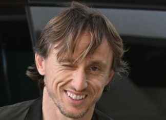 Modrić u karijeri zaradio bogatstvo, a na okupljanje stigao niskotarifnim letom