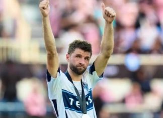 Muller još ne završava karijeru: Potpisao novi ugovor