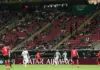 FIFA tvrdi da su tribine bile gotovo pune, no fotografije i televizijski prijenos govore sasvim drugačiju priču
