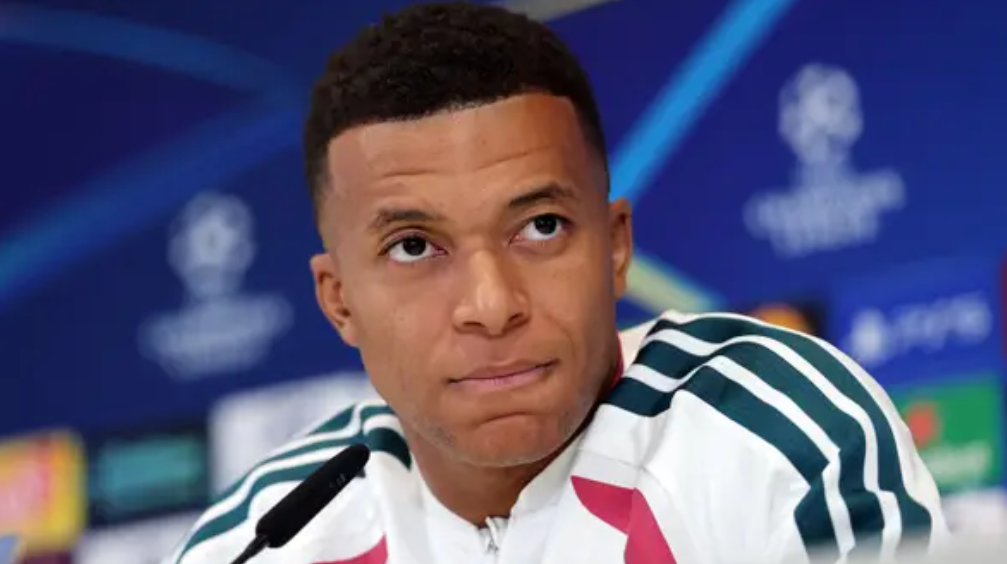 Kylian Mbappé na konferenciji za medije