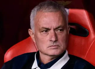 Masip napao Real uoči Clásica, a Mourinho se buni zbog procurjelog imena suca José Mourinho sjedi na klupi za pričuve ispred crvenih sjedala