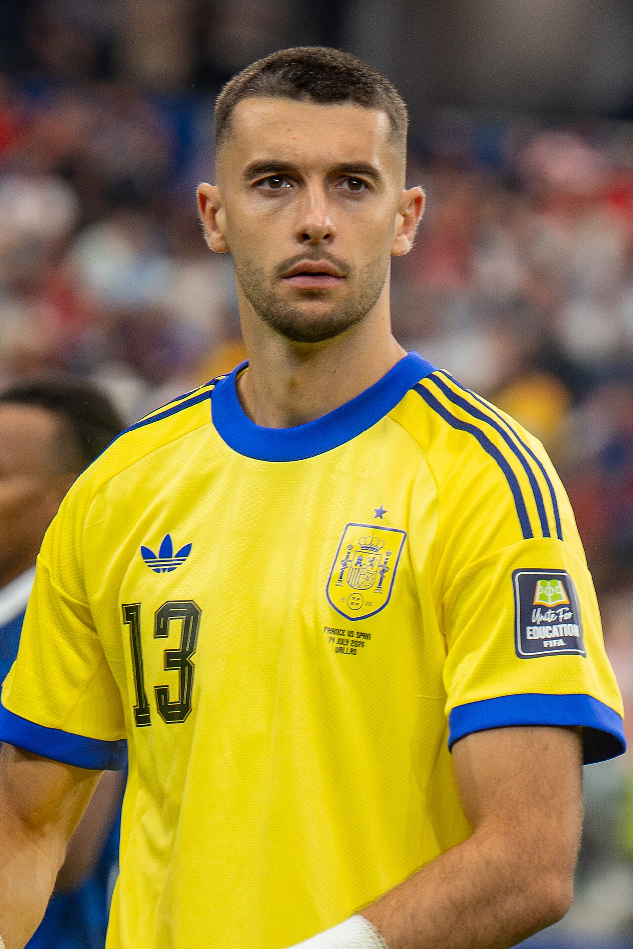 Joan García, prvi vratar Barcelone, u žutom dresu španjolske reprezentacije s brojem 13