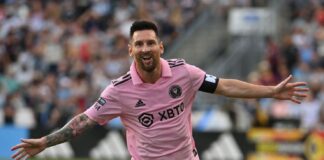 Messi još ne zna hoće li doći na Zlatnu loptu: u petak nagrada u Oviedu, u subotu Inter Miami, pa odluka o Londonu Lionel Messi u ružičastom dresu Intera Miami slavi pogodak raširenih ruku