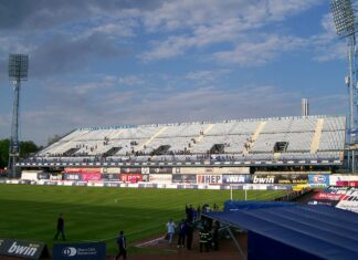 Dinamo – NEC 2:4: Beljo dvaput zabio, ali NEC je u nastavku okrenuo utakmicu na Maksimiru Istočna tribina stadiona Maksimir u Zagrebu uoči utakmice Dinama