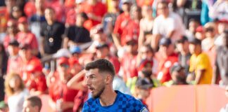 Sučić i Inter: gol Parmi u 13. minuti, Chivu hvali, a večeras čeka Club Brugge Petar Sučić u plavom dresu Hrvatske s brojem 17 vodi loptu tijekom utakmice Hrvatska – Portugal na Svjetskom prvenstvu 2026.