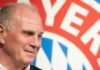 Hoeneß: „Liga nacija je vic godine” – nakon Kovača i Bayernov patron napada novi kalendar Uli Hoeneß, počasni predsjednik Bayerna, ispred grba kluba, arhivska fotografija